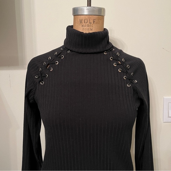 Ribbed Lace Up Long Sleeve Turtleneck - Picture 2 of 7